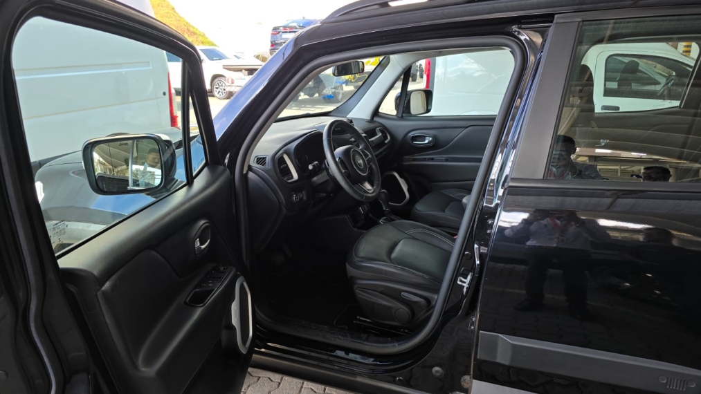 jeep renegade 1.8 16v flex longitude 4p automatico 20216