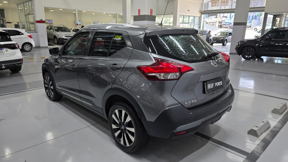nissan kicks 1.6 16v flexstart sv 4p xtronic flex automatico 202015
