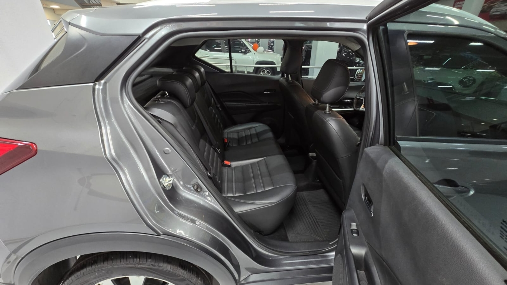 nissan kicks 1.6 16v flexstart sv 4p xtronic flex automatico 202011