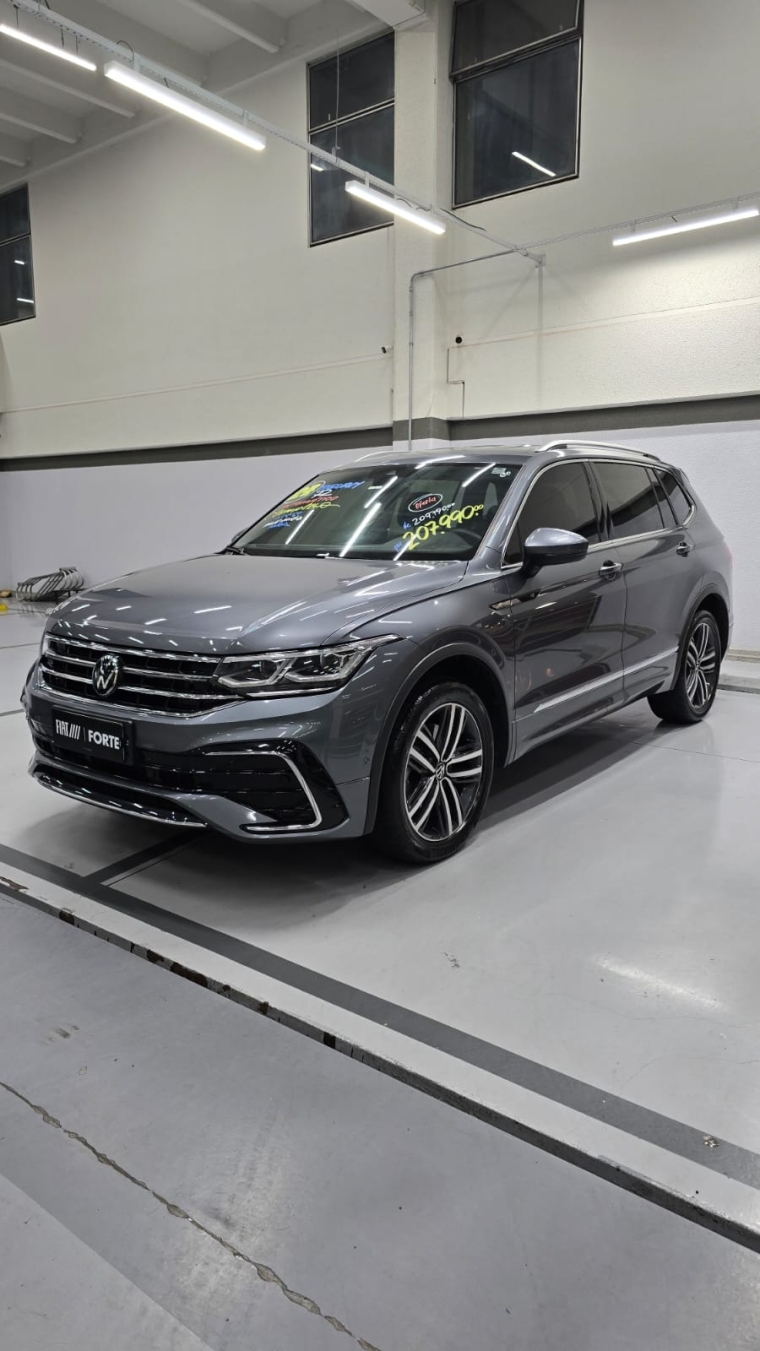 volkswagen tiguan 2.0 300 tsi gasolina allspace r-line automatico 4p 2024