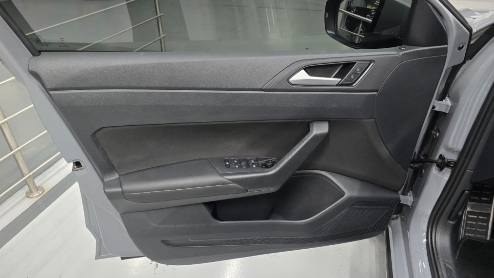 volkswagen nivus 1.0 200 tsi total flex highline automatico 4p 20269