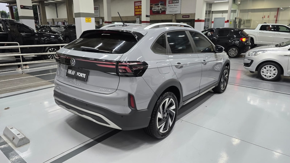volkswagen nivus 1.0 200 tsi total flex highline automatico 4p 202613