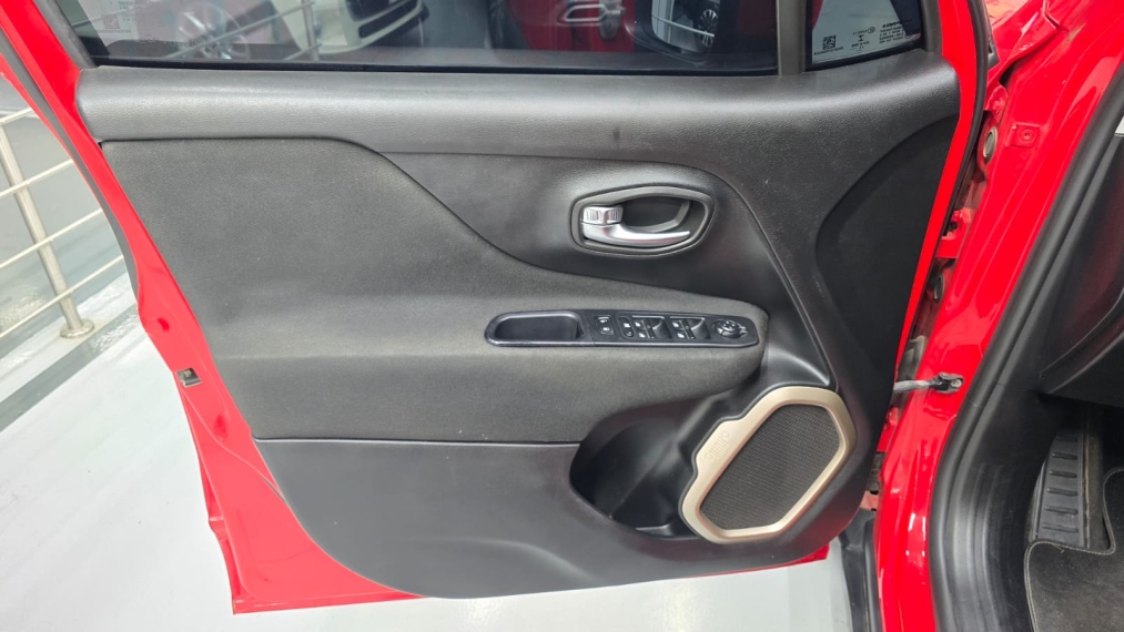 jeep renegade 1.8 16v flex longitude 4p automatico 20169