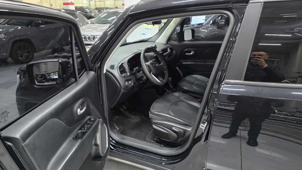 jeep renegade 1.3 t270 turbo flex longitude at6 4p automatico 20226