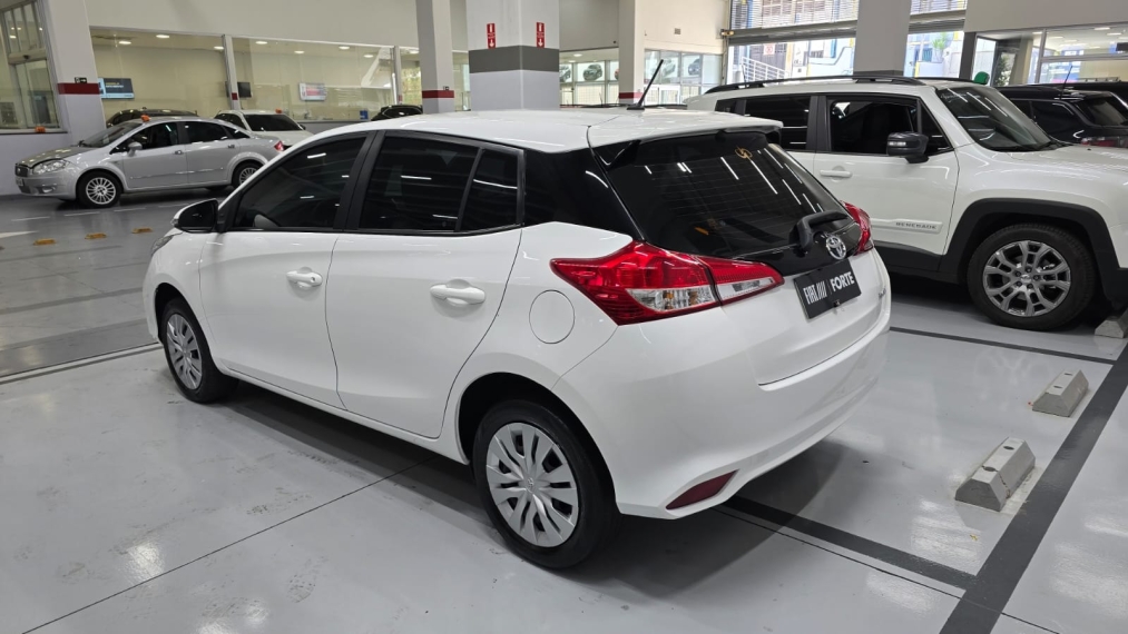 toyota yaris 1.5 16v flex xl multidrive 4p manual 202315