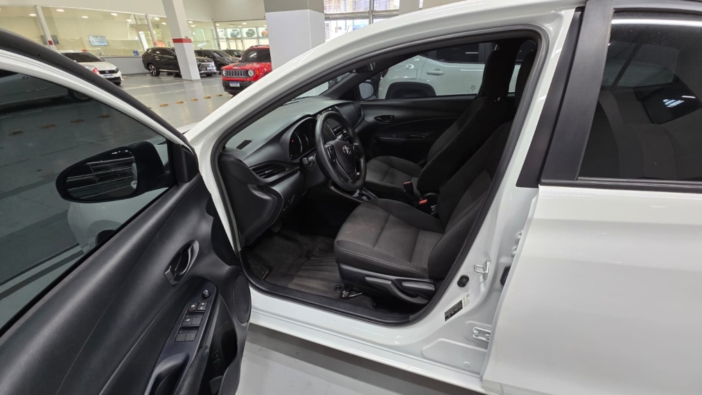 toyota yaris 1.5 16v flex xl multidrive 4p manual 20236
