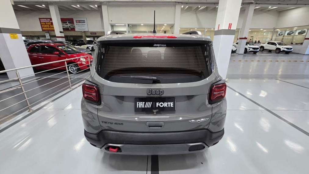 jeep renegade 1.3 t270 turbo flex trailhawk 4x4 at9 4p automatico 202414