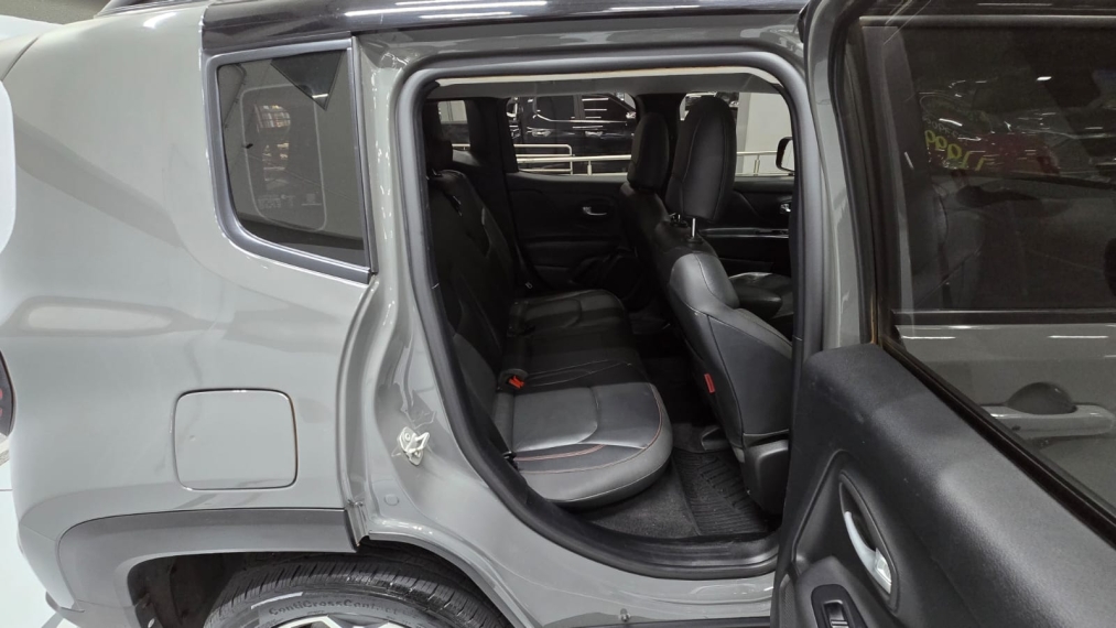jeep renegade 1.3 t270 turbo flex trailhawk 4x4 at9 4p automatico 202411