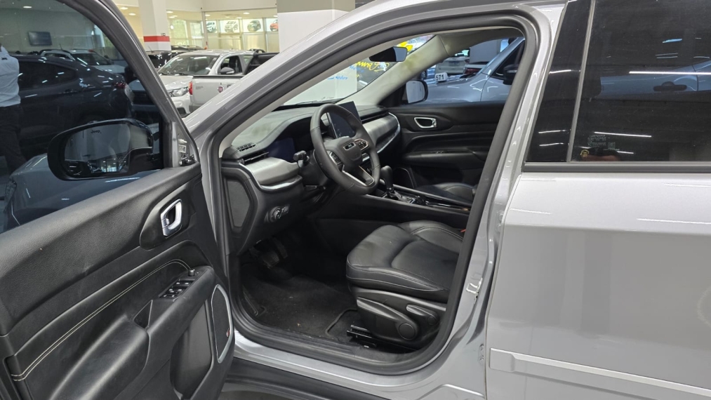 jeep compass 1.3 t270 turbo flex longitude at6 4p automatico 20256