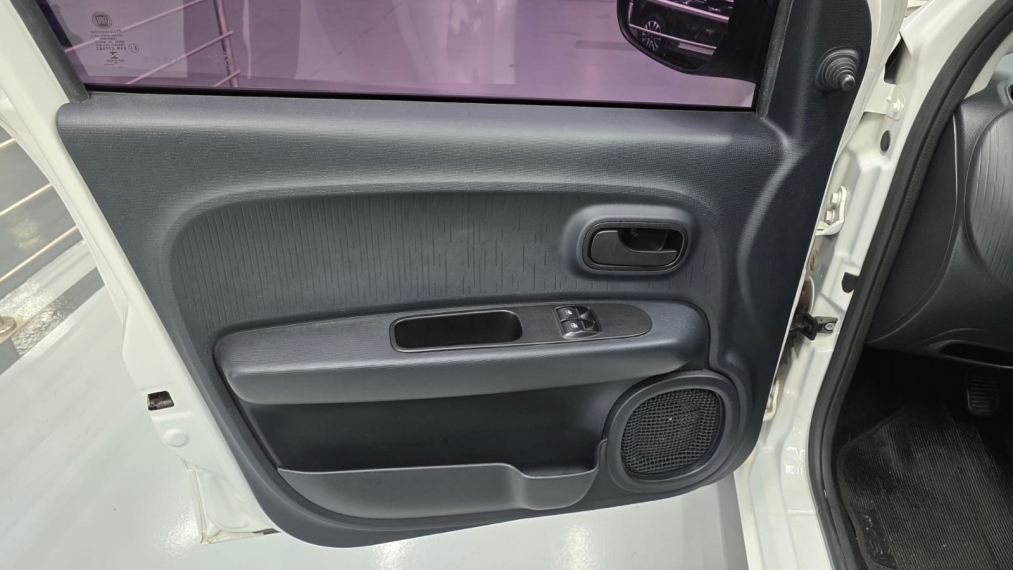 fiat mobi 1.0 evo flex like. manual 4p 20209