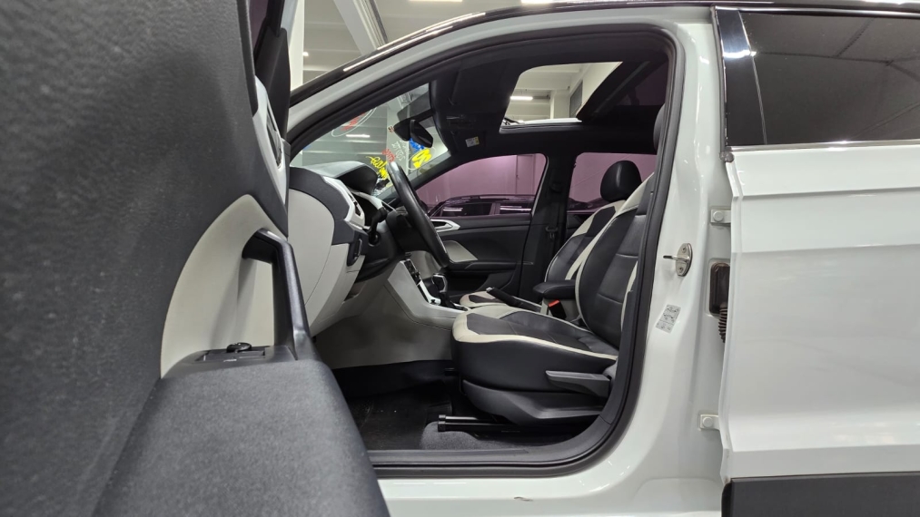 volkswagen t-cross 1.4 250 tsi total flex highline automatico 4p 202010
