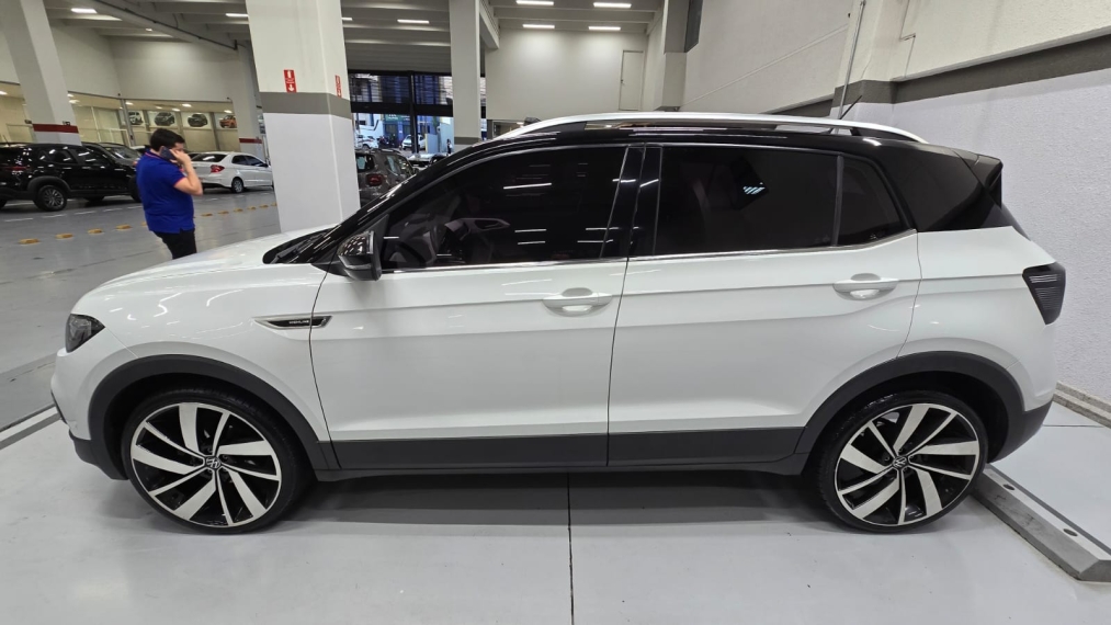 volkswagen t-cross 1.4 250 tsi total flex highline automatico 4p 20205