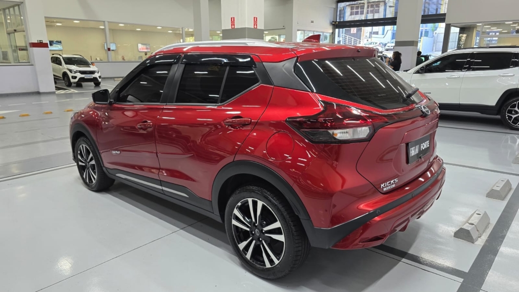 nissan kicks play 1.6 16v flexstart advance plus xtronic flex 4p automatico 202515