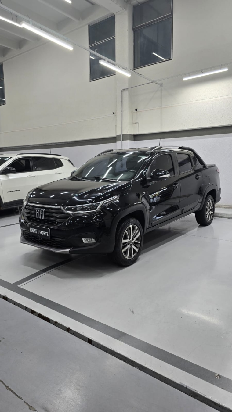 fiat strada 1.3 firefly flex volcano cd cvt 4p automatico 2022