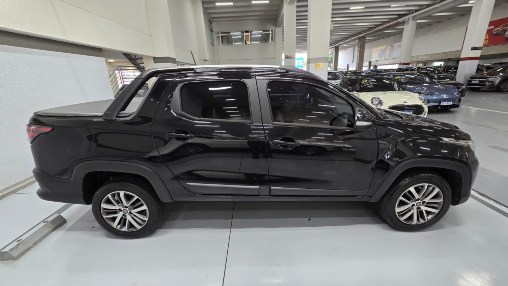 fiat strada 1.3 firefly flex volcano cd cvt 4p automatico 20224