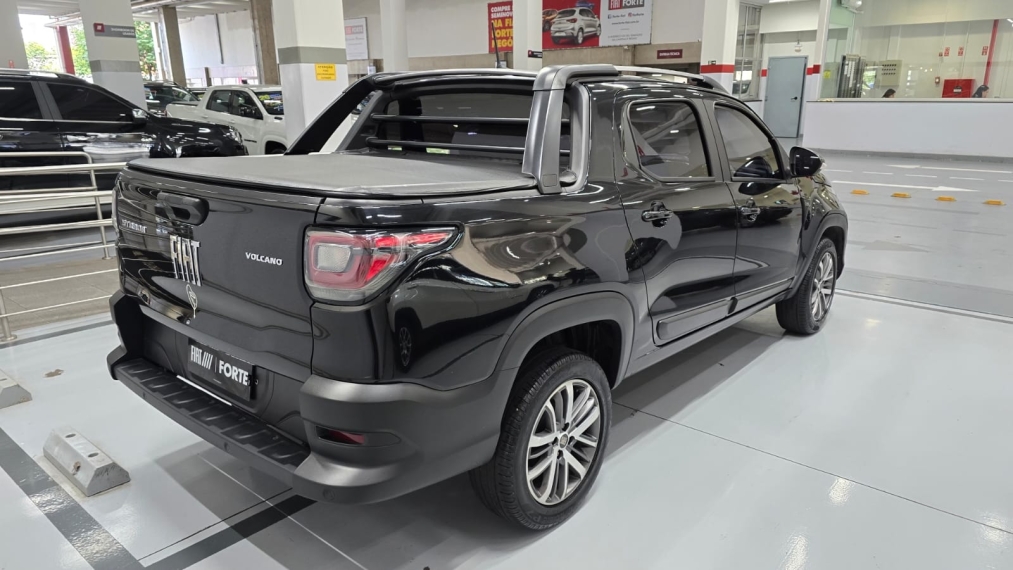 fiat strada 1.3 firefly flex volcano cd cvt 4p automatico 202213