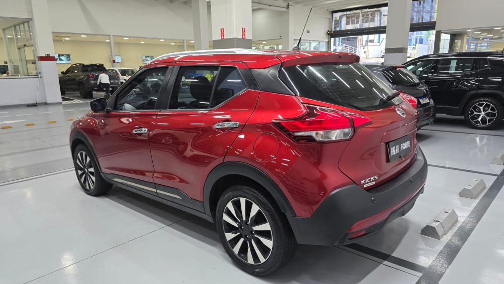 nissan kicks 1.6 16v flexstart sl 4p xtronic flex automatico 202115