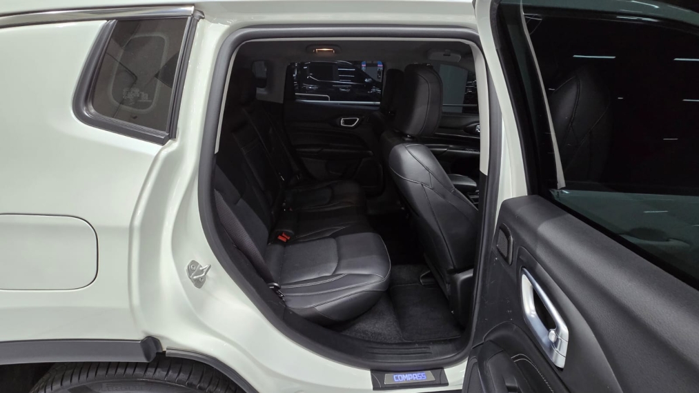 jeep compass 1.3 t270 turbo flex longitude at6 4p automatico 202311