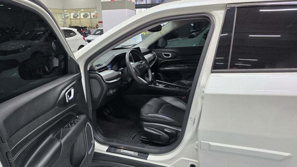 jeep compass 1.3 t270 turbo flex longitude at6 4p automatico 20236