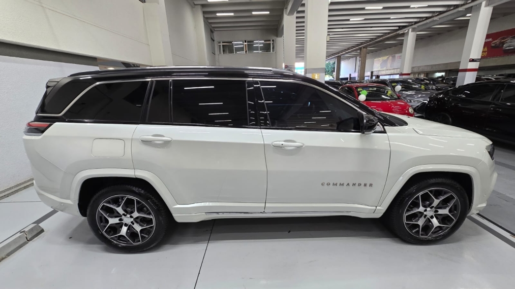 jeep commander 1.3 t270 turbo flex overland at6 4p automatico 20244