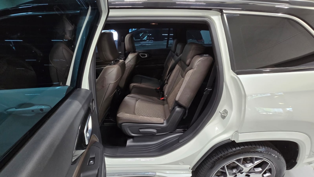 jeep commander 1.3 t270 turbo flex overland at6 4p automatico 202415