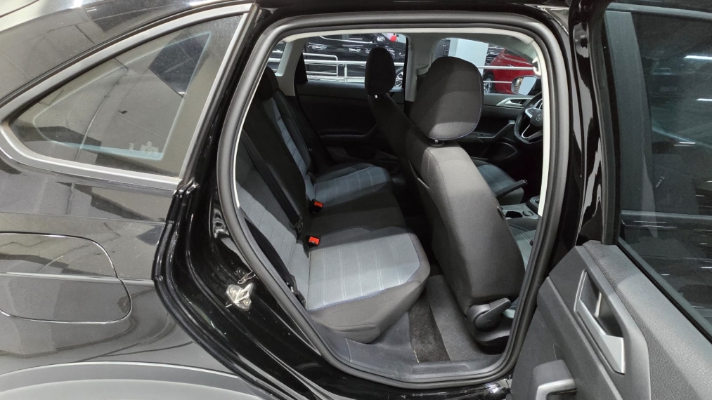 volkswagen nivus 1.0 200 tsi total flex comfortline automatico 4p 202311