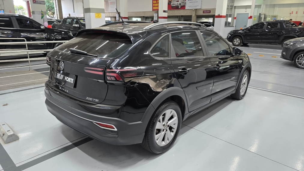 volkswagen nivus 1.0 200 tsi total flex comfortline automatico 4p 202313
