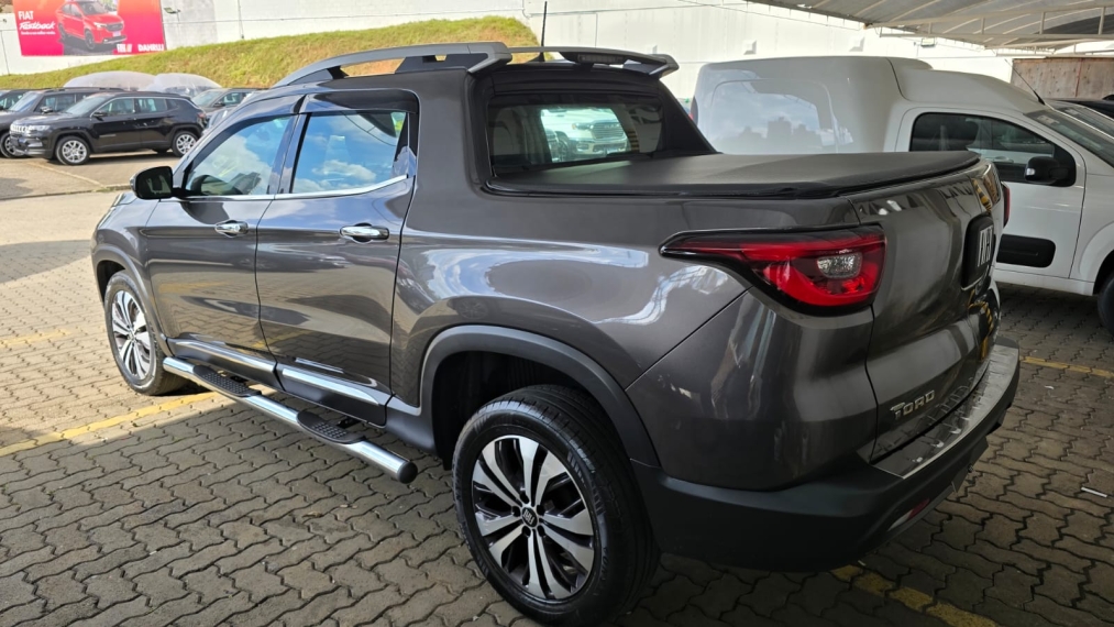 fiat toro 1.3 turbo 270 flex volcano at6 4p automatico 202215