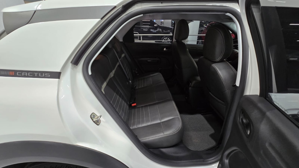 citroen c4 cactus 1.6 vti 120 flex feel eat6 4p automatico 202411