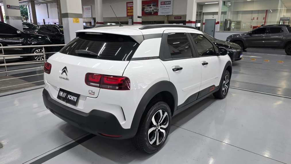 citroen c4 cactus 1.6 vti 120 flex feel eat6 4p automatico 202413