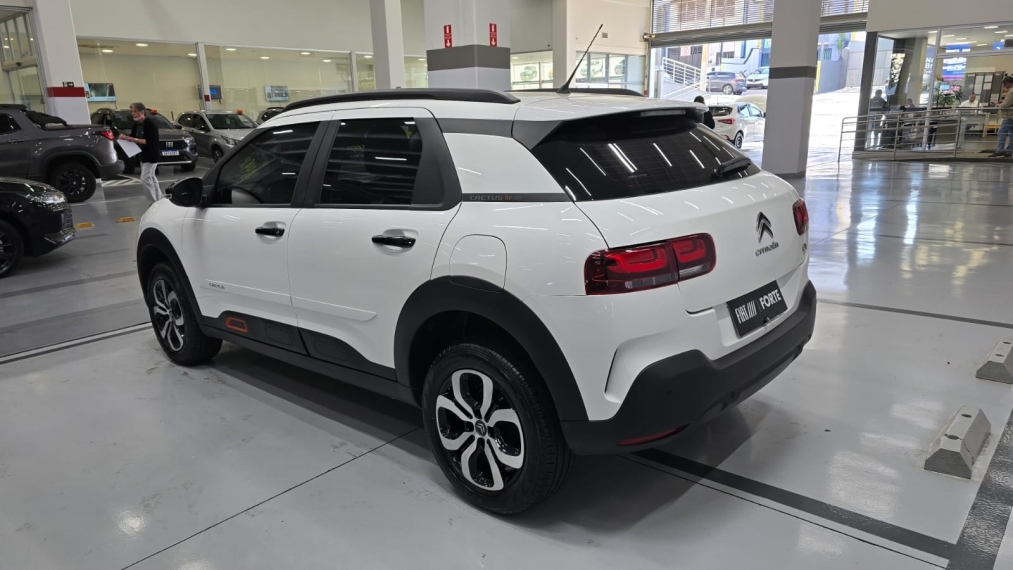 citroen c4 cactus 1.6 vti 120 flex feel eat6 4p automatico 202415