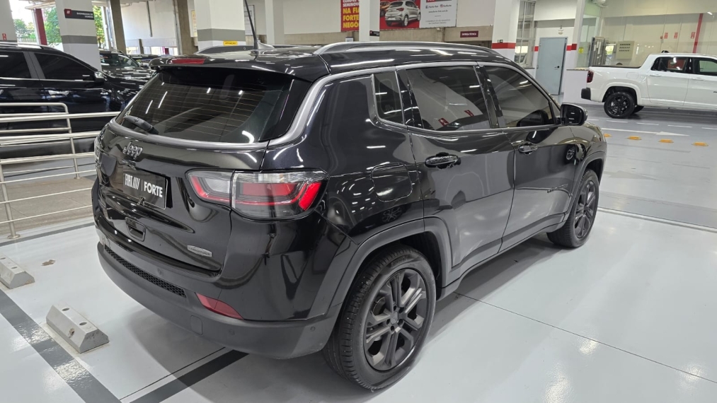 jeep compass 1.3 t270 turbo flex longitude at6 4p automatico 202513