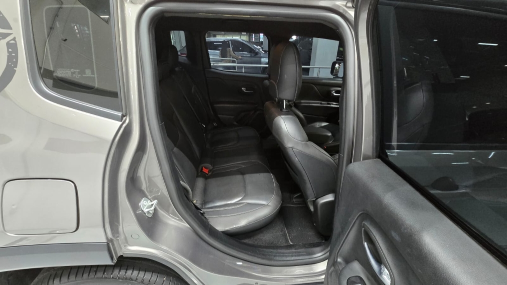 jeep renegade 1.8 16v flex longitude 4p automatico 202111
