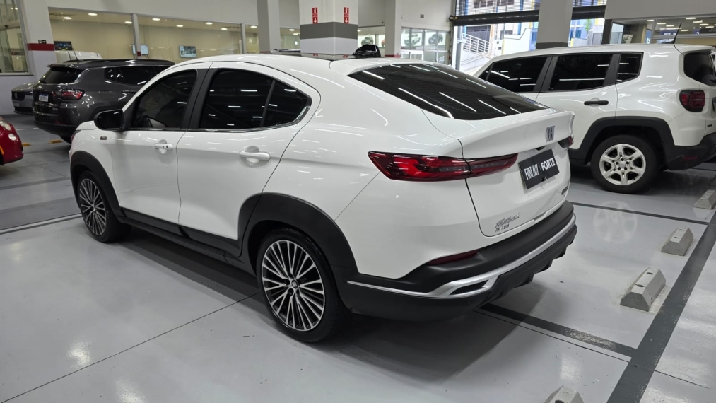 fiat fastback 1.3 turbo 270 flex limited edition at6 4p automatico 202515