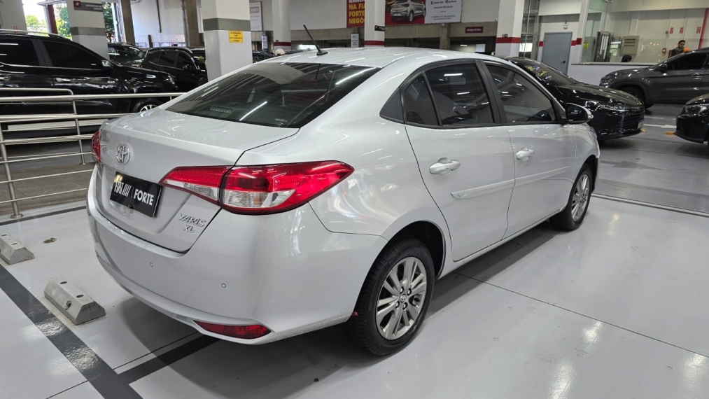 toyota yaris 1.5 16v flex sedan xl plus connect multidrive 4p automatico 202213