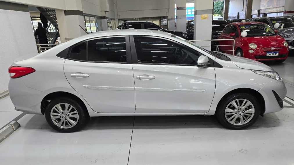 toyota yaris 1.5 16v flex sedan xl plus connect multidrive 4p automatico 20223