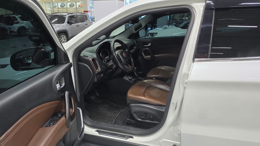 fiat toro 2.0 16v turbo diesel ranch 4wd at9 4p automatico 20206