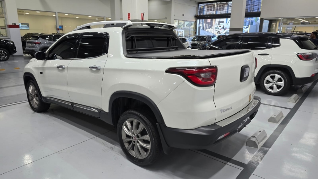 fiat toro 2.0 16v turbo diesel ranch 4wd at9 4p automatico 202015