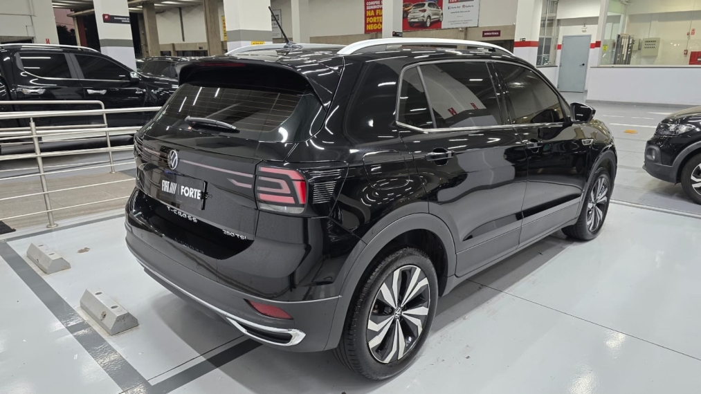 volkswagen t-cross 1.4 250 tsi total flex highline automatico 4p 202313