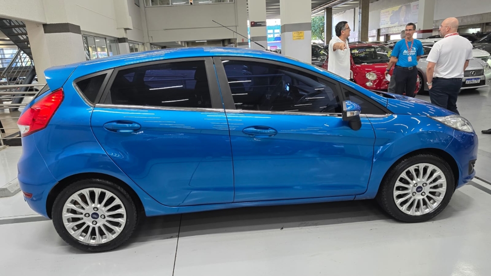 ford fiesta 1.6 titanium hatch 16v flex 4p automatico 20144