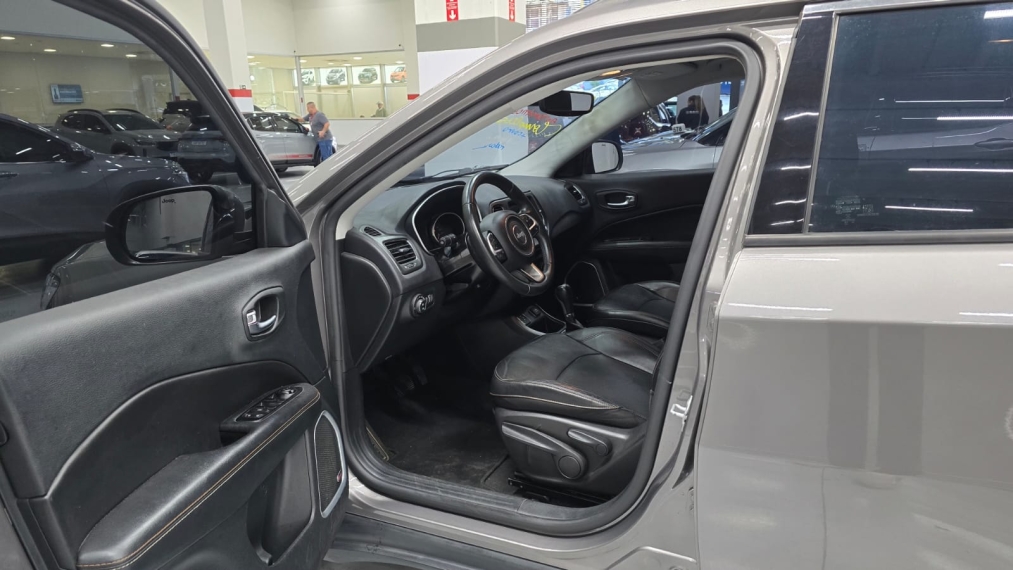 jeep compass 2.0 16v flex longitude automatico 4p 20206