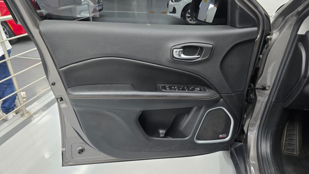 jeep compass 2.0 16v flex longitude automatico 4p 20209