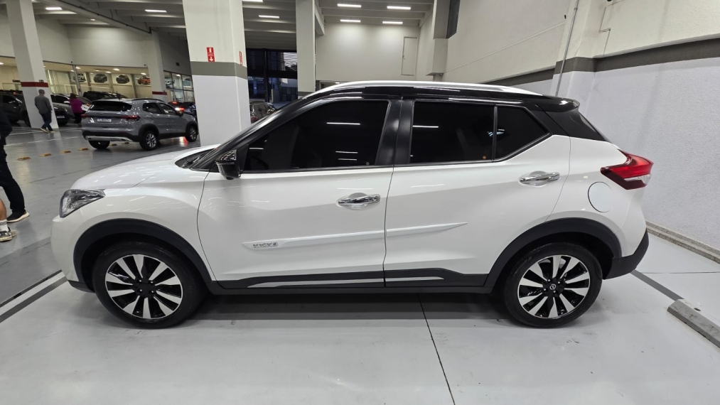 nissan kicks 1.6 16v flexstart sl 4p xtronic flex automatico 20185