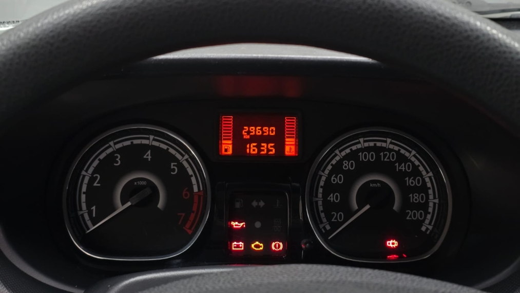 renault sandero 1.6 expression 8v flex 4p manual 20147