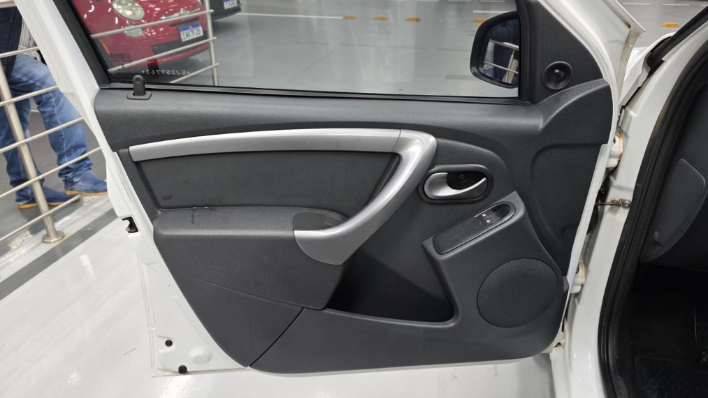 renault sandero 1.6 expression 8v flex 4p manual 20149