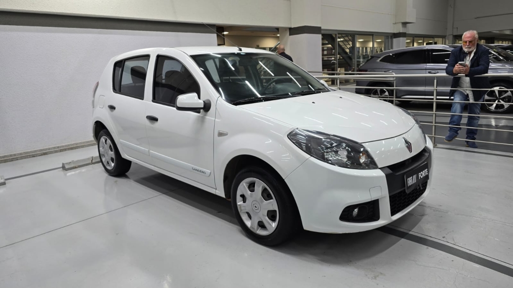 renault sandero 1.6 expression 8v flex 4p manual 20143