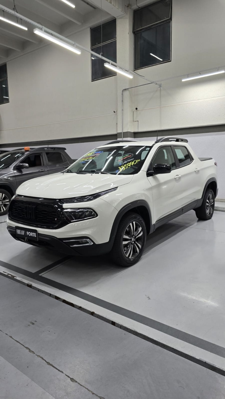 fiat toro 1.3 turbo 270 flex freedom at6 4p automatico 2025