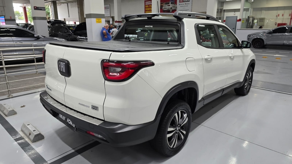 fiat toro 1.3 turbo 270 flex freedom at6 4p automatico 202513