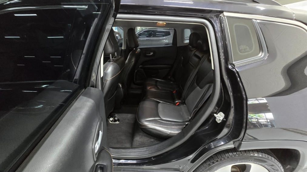 jeep compass 2.0 16v flex longitude automatico 4p 201812