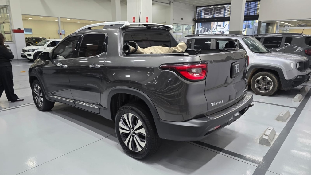 fiat toro 1.3 turbo 270 flex volcano at6 4p automatico 202215